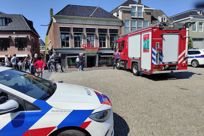 Brandweer verricht onderzoek wegens vreemde lucht