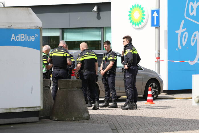 Politie doet onderzoek naar schietpartij BP-tankstation