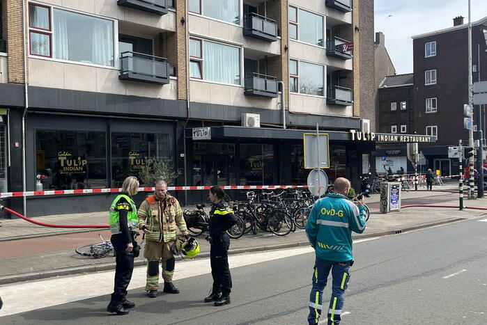 Versnijdingspand en meerdere vuurwapens aangetroffen na brand