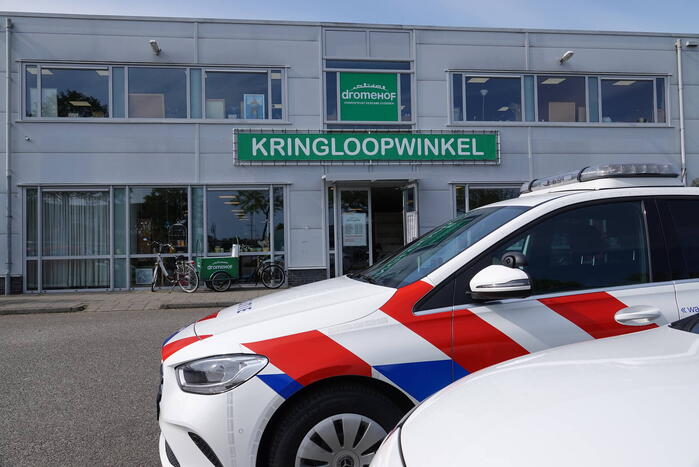Kringloopwinkel overvallen door persoon met pistool