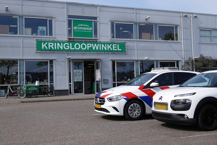 Kringloopwinkel overvallen door persoon met pistool