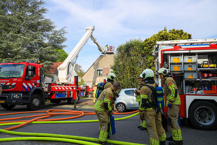 Uitslaande brand in woning