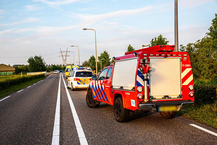 Scooterrijder ernstig gewond na frontale botsing tegen boom