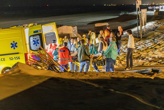 Steekpartij op strand met meerdere gewonden