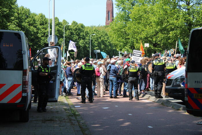 Politie masaal aanwezig bij demonstratie