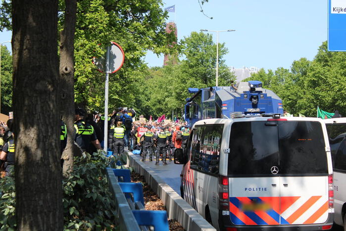 Politie masaal aanwezig bij demonstratie