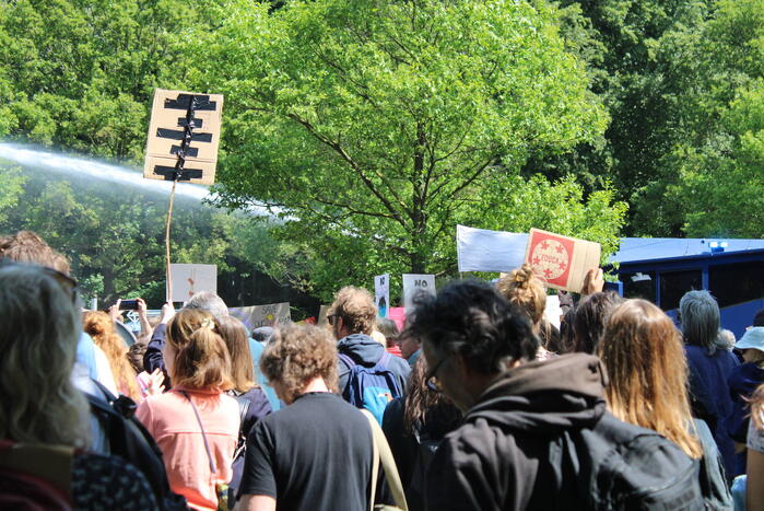 Politie masaal aanwezig bij demonstratie