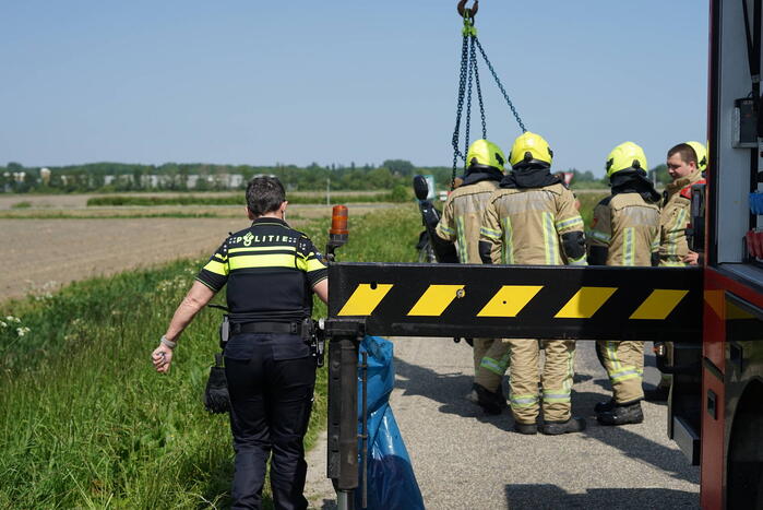 Man belandt met scootmobiel in sloot