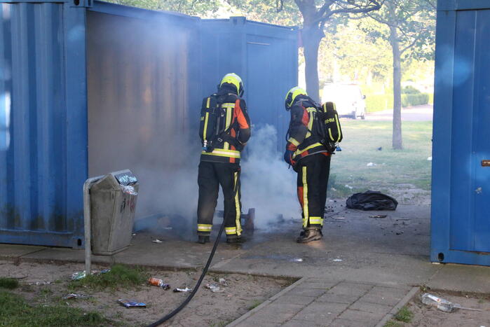 Brandend afval snel geblust