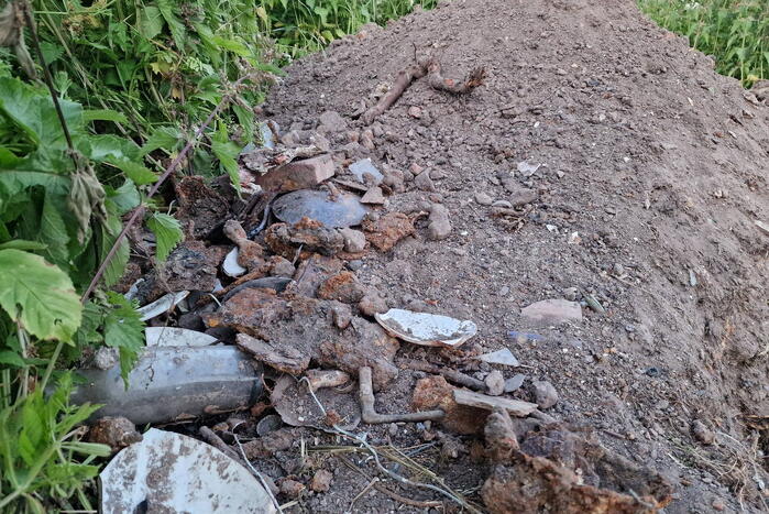 Raadselachtig gat ontdekt langs dijk