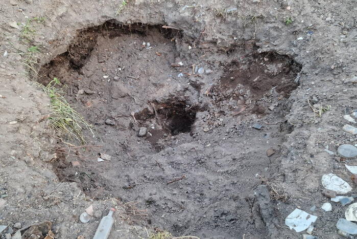 Raadselachtig gat ontdekt langs dijk