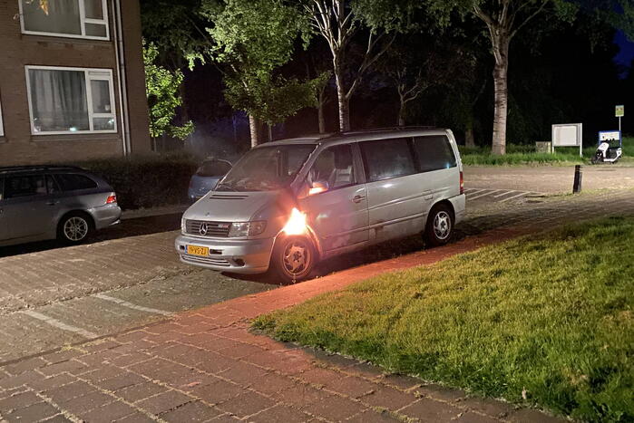Beginnende brand in bestelbus geblust