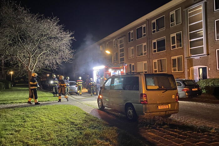 Beginnende brand in bestelbus geblust