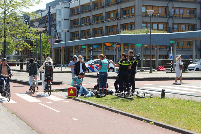 Fietser en scooter betrokken bij ongeval op fietspad