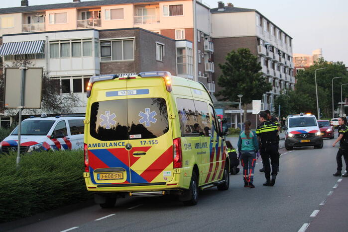 Motorrijder gewond bij botsing met auto
