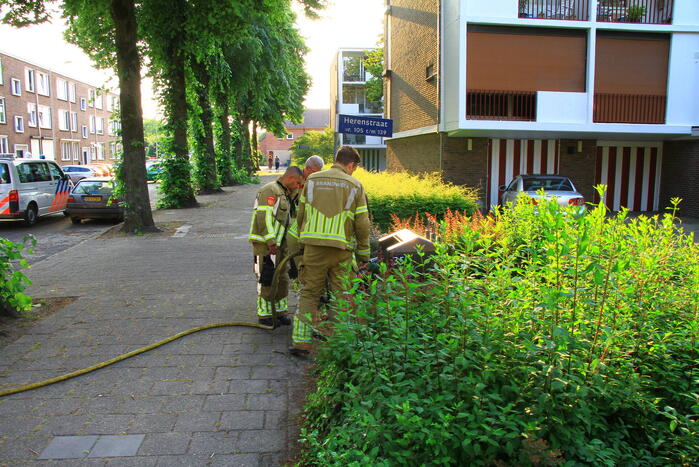 Ondergrondse container vat vlam