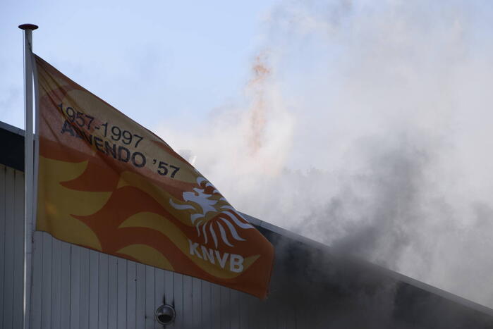 Uitslaande brand in kantine van voetbalvereniging