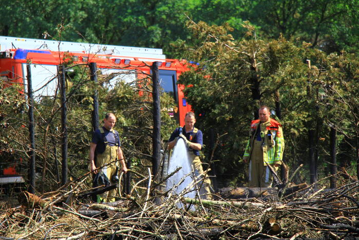 Nacontrole in bos na brand