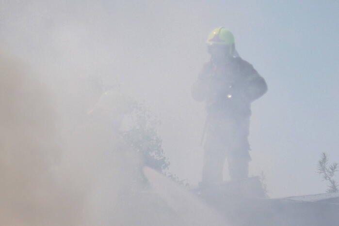 Grote brand in opslagloods