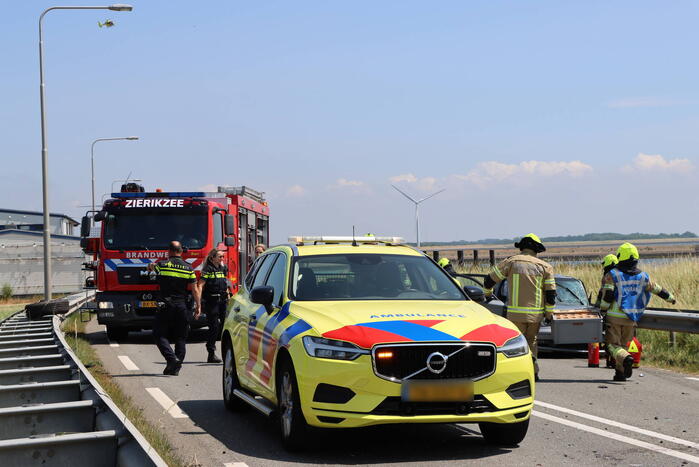 Zeelandbrug afgesloten door ernstig ongeval