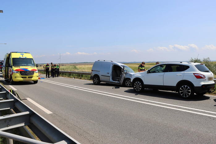Zeelandbrug afgesloten door ernstig ongeval