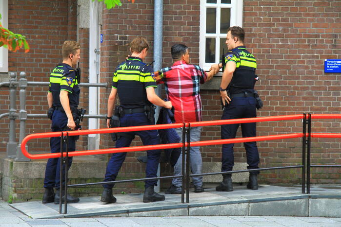 Man na Burgernet-melding in de boeien geslagen