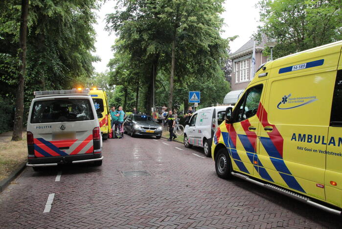 Fietser zwaargewond na val