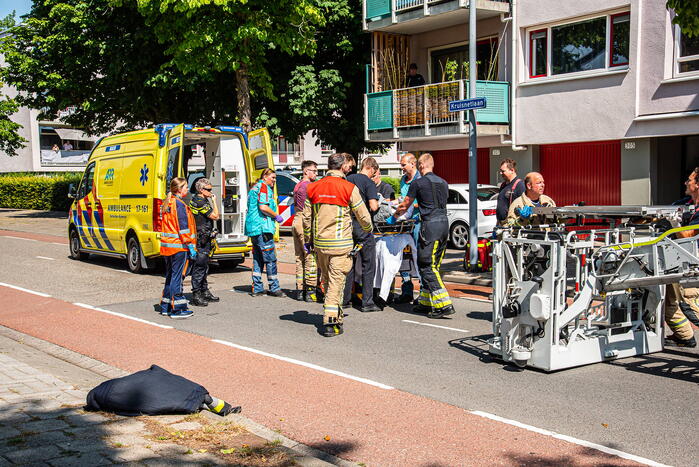 Traumahelikopter landt op grasveld