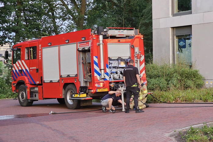 Brandweer ingezet na brandmelding gebouw