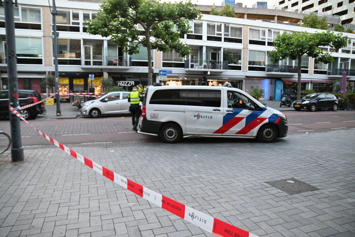 Persoon zwaargewond bij steekpartij