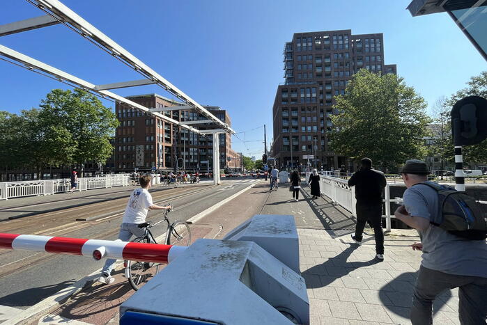 Lang wachten door storing in Lage Erfbrug