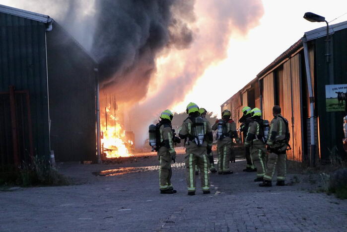 Grote brand in loods