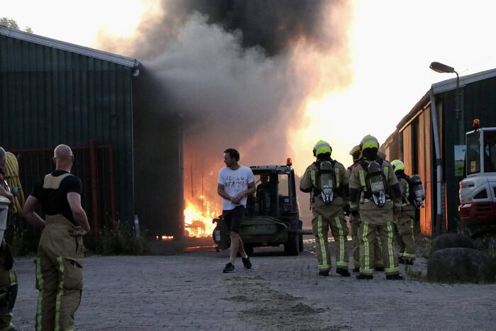 Grote brand in loods