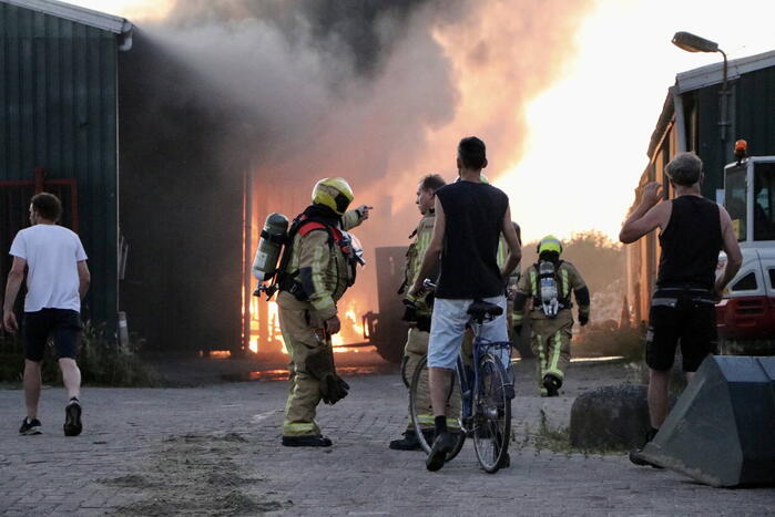 Grote brand in loods