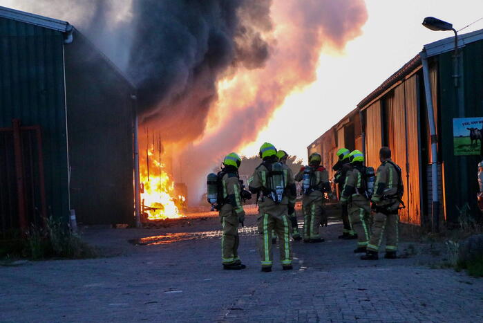 Grote brand in loods