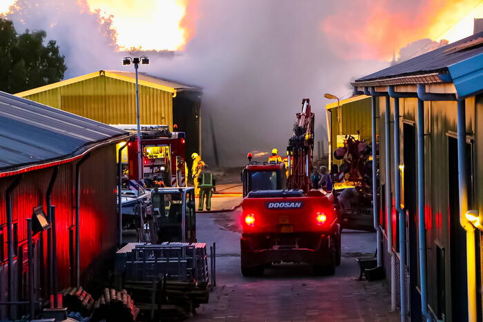 Grote brand in loods