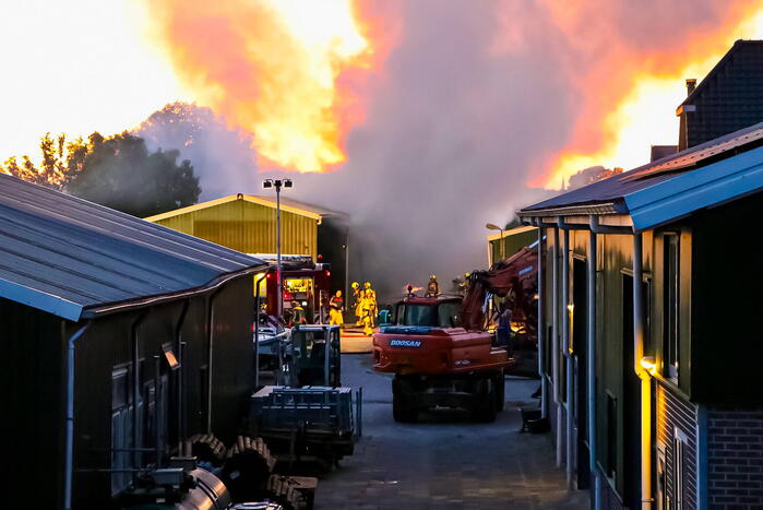 Grote brand in loods