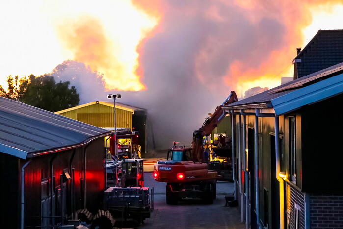Grote brand in loods