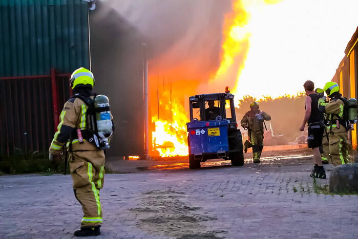 Grote brand in loods