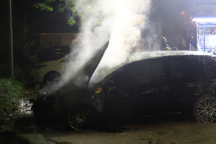 Auto verwoest door brand