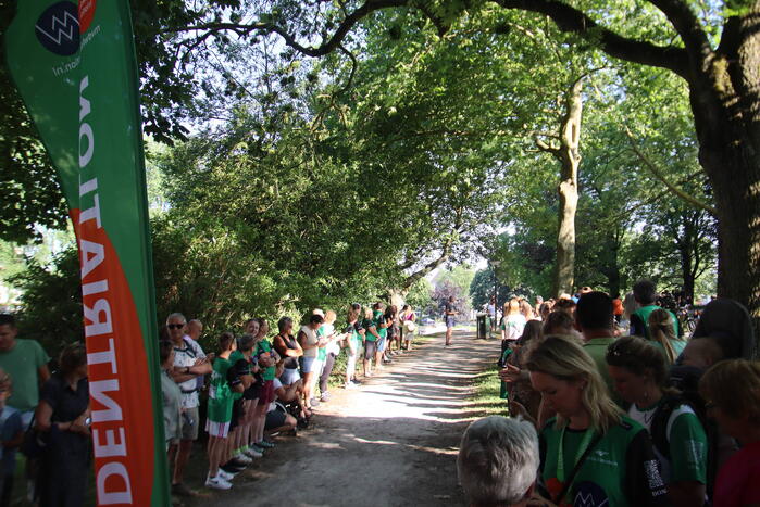 Maarten van der Weijden Onthaald in Prinsentuin