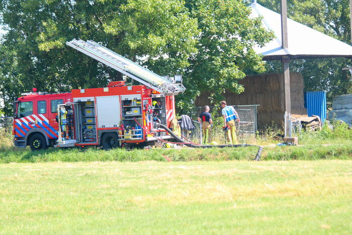 Grote brand in caravanstalling