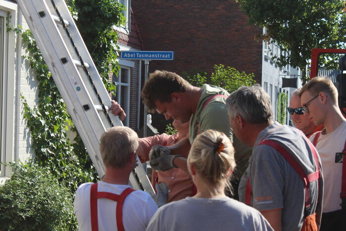 Brandweer ingezet voor vastzittende duif