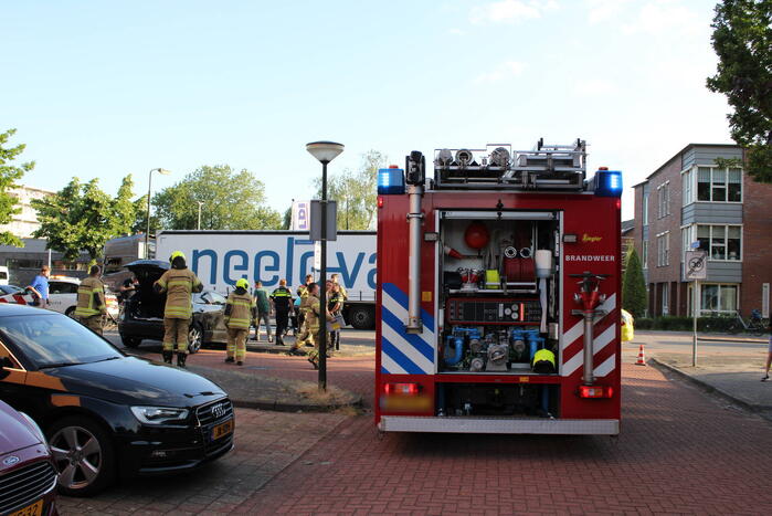 Hevige schade bij ongeval op kruising