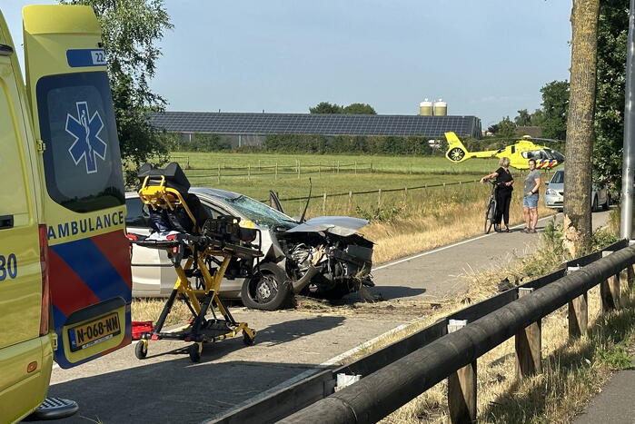 Twee gewonden bij eenzijdig ongeval