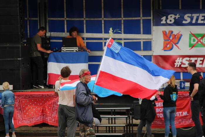 Politie massaal aanwezig bij boerenprotest