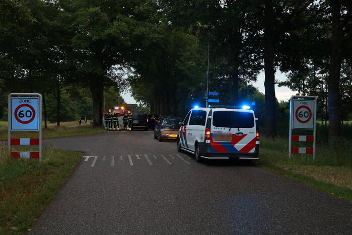 Persoon gewond bij botsing tussen twee voertuigen