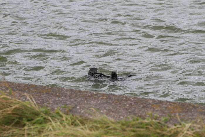 Man overleden, scheepvaartverkeer is gestremd