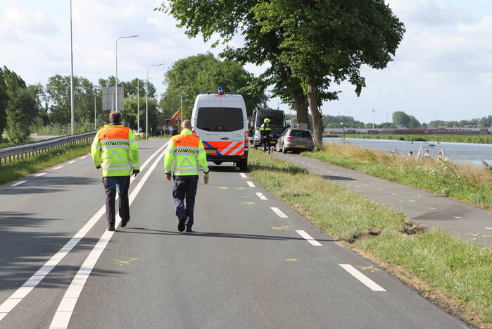 Man overleden, scheepvaartverkeer is gestremd