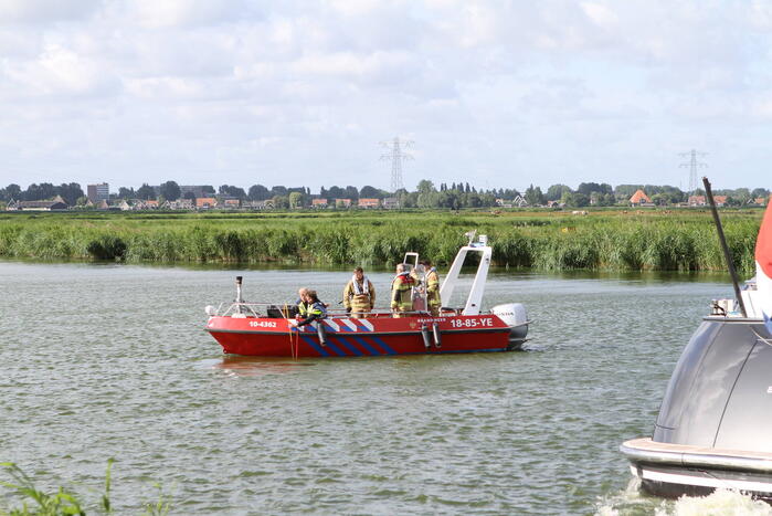 Man overleden, scheepvaartverkeer is gestremd